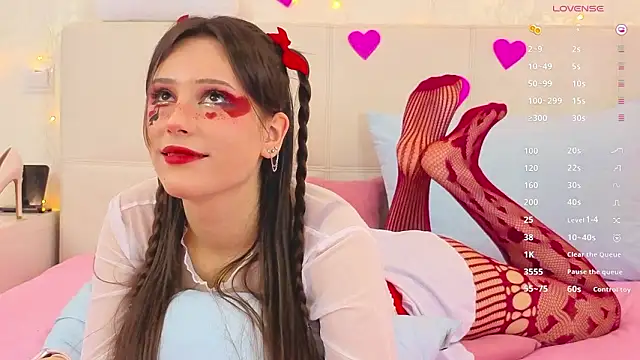 Snapshot of MoonliteDiva chatting on 02.14.26 MoonliteDiva online show from 02.14.26