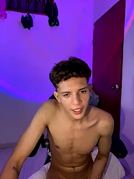 tylernova online show from 10.14.25