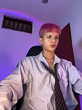 tylernova online show from 11.17.25