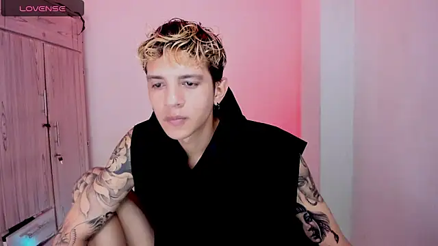 tylernova online show from 04.07.26