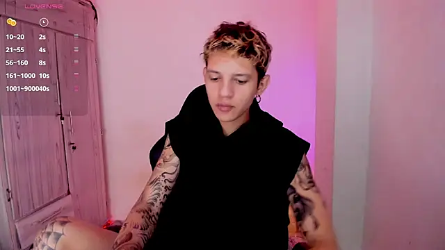 tylernova online show from 04.08.26