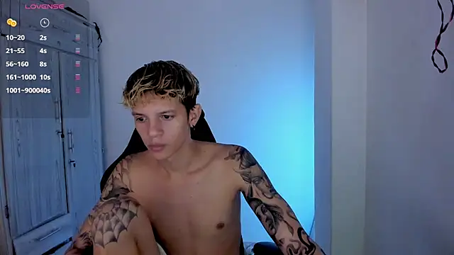 tylernova online show from 04.13.26