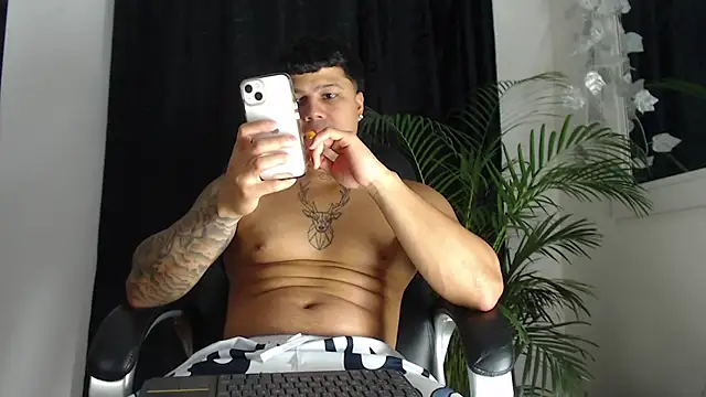 Boyhot 00 online show from 02.21.26