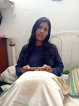 Snapshot of Adriana_20 chatting on 11.20.25 Adriana 20 online show from 11.20.25