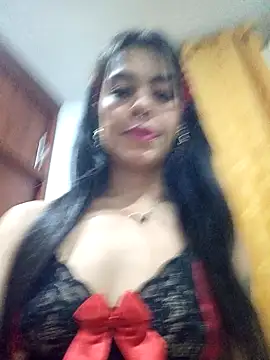 Snapshot of candy_princessex chatting on 10.10.25 candy princessex online show from 10.10.25