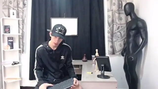 Pride couple online show from 02.24.26