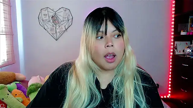 EllieMoonX online show from 11.20.25