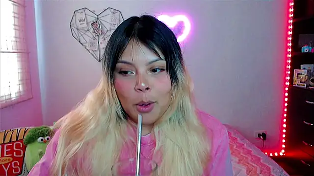 EllieMoonX online show from 03.17.26