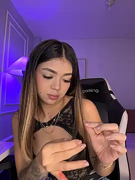 HoneyMollyX online show from 03.27.26