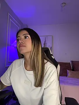 HoneyMollyX online show from 04.06.26