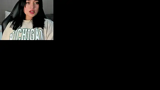 baby naomy online show from 02.05.26