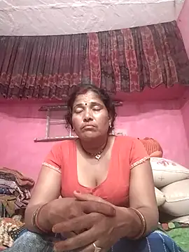 Snapshot of R_sehjal chatting on 10.13.25 R sehjal online show from 10.13.25