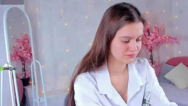 Renesmy Black online show from 02.02.26