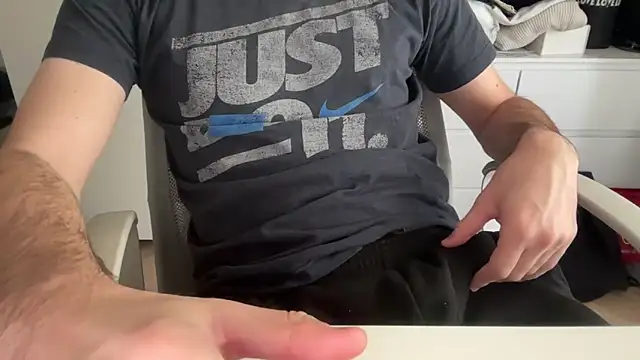 Snapshot of matrixx_9 chatting on 10.31.25 matrixx 9 online show from 10.31.25