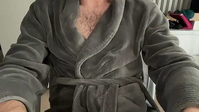 Snapshot of matrixx_9 chatting on 12.18.25 matrixx 9 online show from 12.18.25