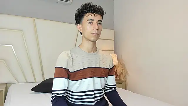 Snapshot of Zahir_Ashar chatting on 10.21.25 Zahir Ashar online show from 10.21.25