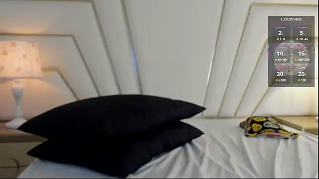 Snapshot of Zahir_Ashar chatting on 10.25.25 Zahir Ashar online show from 10.25.25