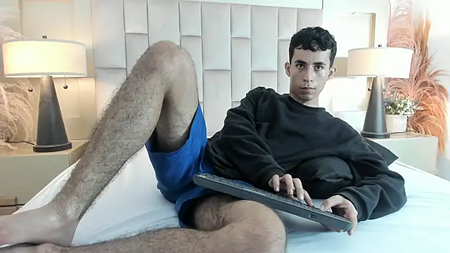 Snapshot of Zahir_Ashar chatting on 03.12.26 Zahir Ashar online show from 03.12.26