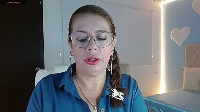 Snapshot of channelsmith_55 chatting on 02.19.26 channelsmith 55 online show from 02.19.26