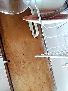 Snapshot of Valen_russo chatting on 10.28.25 Valen russo online show from 10.28.25