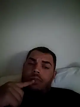 Snapshot of Alexszader36 chatting on 10.17.25 Alexszader36 online show from 10.17.25