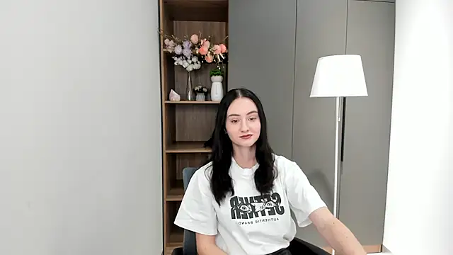 QuinnFent online show from 10.17.25