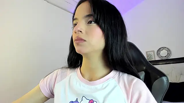 Barbieteeen online show from 12.03.25