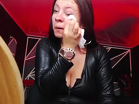 Snapshot of Liastark chatting on 10.11.25 Liastark online show from 10.11.25