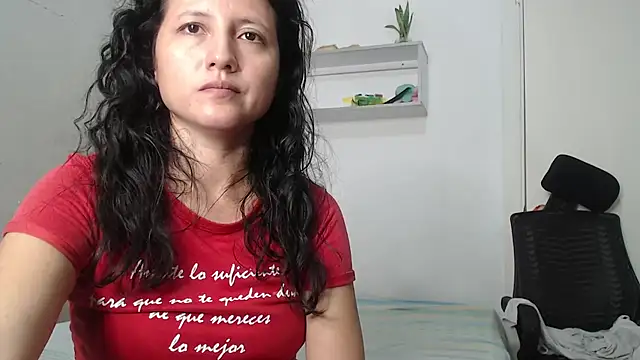 Snapshot of Renata_Rivas chatting on 04.01.26 Renata Rivas online show from 04.01.26