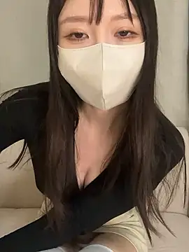 Snapshot of Onami_555 chatting on 11.11.25 Onami 555 online show from 11.11.25