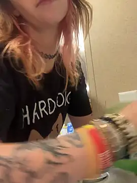 Mustbethemoney1234 online show from 10.22.25