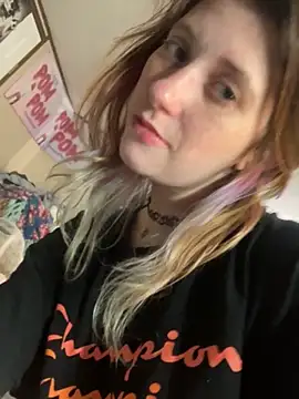 Mustbethemoney1234 online show from 11.24.25