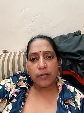 Snapshot of Khushi-20 chatting on 10.16.25 Khushi-20 online show from 10.16.25