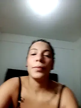 Snapshot of ViancaAshford chatting on 10.22.25 ViancaAshford online show from 10.22.25