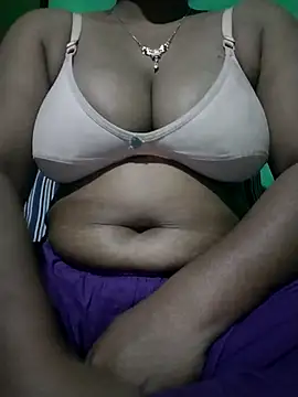 Snapshot of Mowri-20 chatting on 11.30.25 Mowri-20 online show from 11.30.25