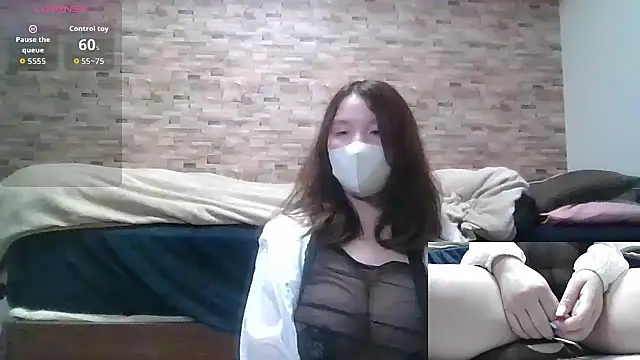 Snapshot of anananna1010 chatting on 10.14.25 anananna1010 online show from 10.14.25