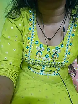 Snapshot of tamil_kanaka chatting on 05.16.26 tamil kanaka online show from 05.16.26