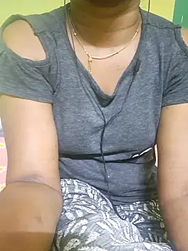 Snapshot of tamil_kanaka chatting on 05.17.26 tamil kanaka online show from 05.17.26