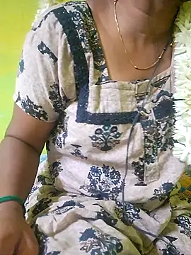 Snapshot of tamil_kanaka chatting on 06.11.26 tamil kanaka online show from 06.11.26