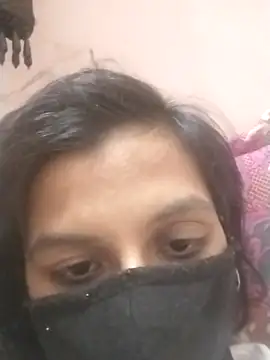 Snapshot of Hottypriya69 chatting on 10.23.25 Hottypriya69 online show from 10.23.25