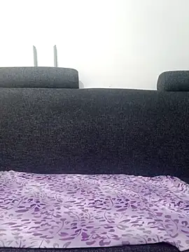 pontsho2004 online show from 10.18.25