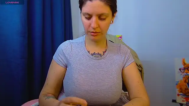 Snapshot of Ann_mikela chatting on 05.26.26 Ann mikela online show from 05.26.26
