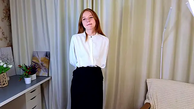 Snapshot of VernellArey chatting on 10.17.25 VernellArey online show from 10.17.25