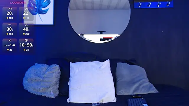 TamaraaRoss  online show from 11.21.25