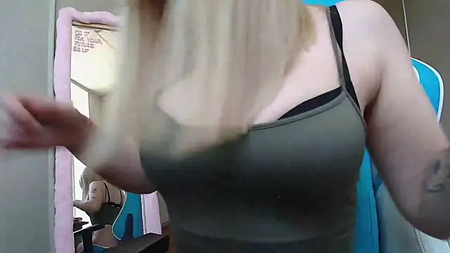 LizzyCumm online show from 03.12.26