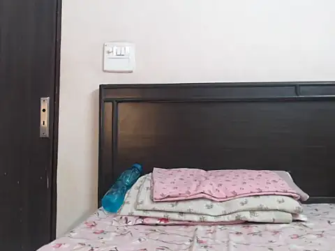 Kinky Jasmine online show from 10.22.25