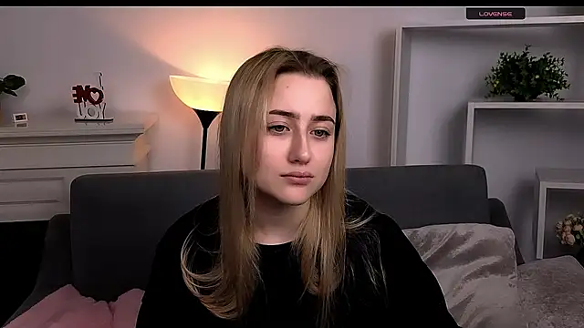 Lulu   Moon online show from 03.12.26