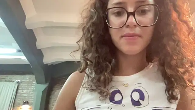 Snapshot of absoluthorrorfield chatting on 11.04.25 absoluthorrorfield online show from 11.04.25