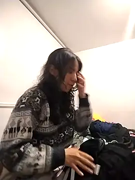 HollyPeach online show from 02.23.26