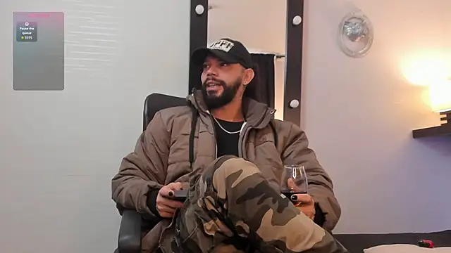 Snapshot of AlukardBig chatting on 01.17.26 AlukardBig online show from 01.17.26